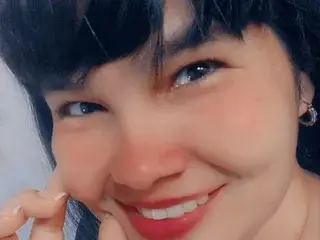 Petitealicia  live sex cam