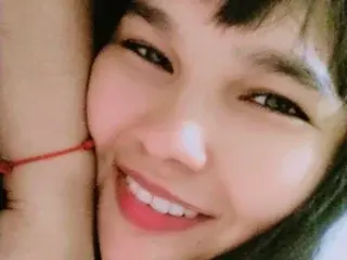 Petitealicia  live sex cam