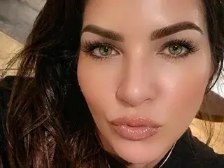 SexyZafira  live sex cam