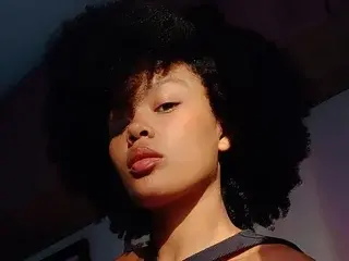 AfricaMakeena  live sex cam