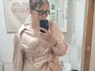 Scarletcum69  live sex cam