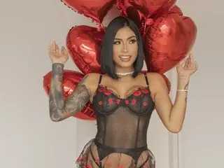 AlisonFoxworth  live sex cam