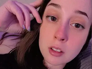InnocentGirly  live sex cam