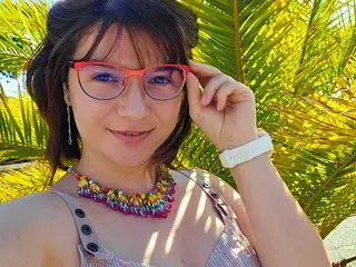 LyzMania  live sex cam