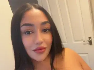 ChocolateSundaexXx  live sex cam