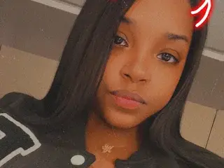 KayleeSummers  live sex cam