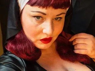 TheDevineMissDeviant  live sex cam
