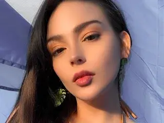 AngelNailah  live sex cam