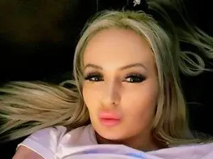 Kandi_kanex  live sex cam