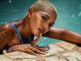 Ladys_Nova  live sex cam