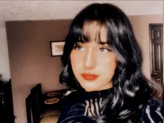 MelliSweett  live sex cam