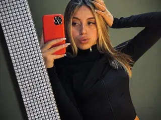 Alessiawonder  live sex cam