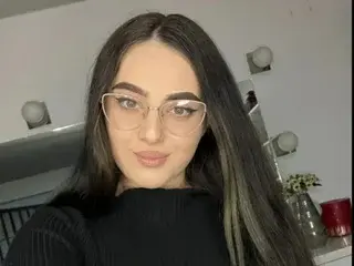 LUCIYAxo  live sex cam