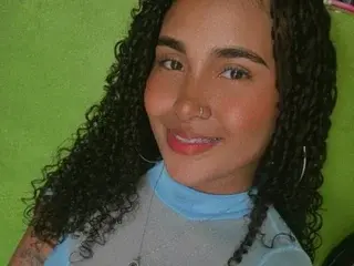 Maria33hot  live sex cam
