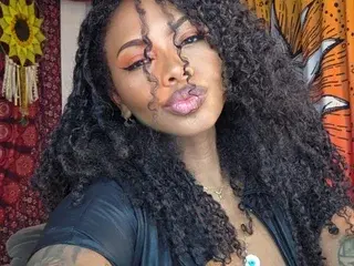 Ellizzagrey  live sex cam
