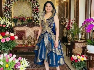 Komal9999  live sex cam