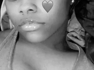 Sophia_pinkm  live sex cam
