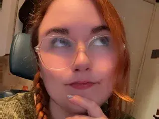 VeeMuchly  live sex cam