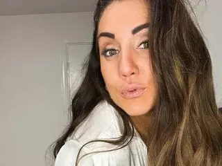 Jesseraeuk  live sex cam