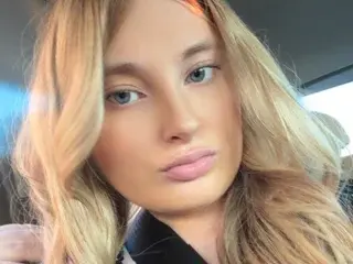 BritishBeckyXX  live sex cam