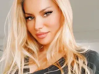 HelenaNiki  live sex cam