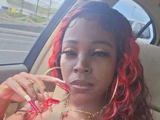 JamaicanGal  live sex cam