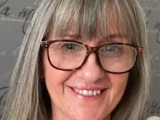 LILY_MATURE_UK_MILF  live sex cam