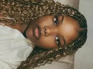 Kinkybetty69  live sex cam