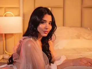 ValleryMontana  live sex cam