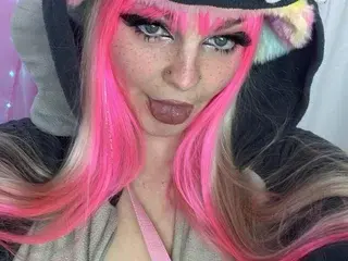 Itsfreckless  live sex cam