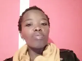 BlackQueen_x  live sex cam
