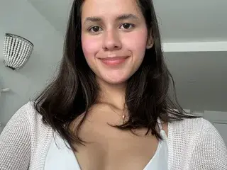 LuanaDavis  live sex cam