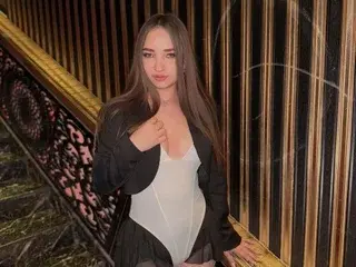 EmilyFontaine  live sex cam