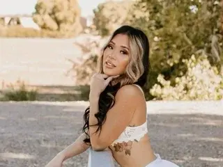Cuteskymk  live sex cam