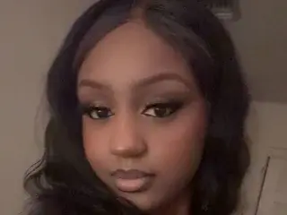 Nastynaomirose  live sex cam