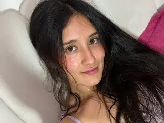 Kimyrosse  live sex cam