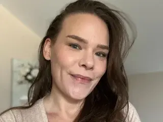 Sarahinparadise  live sex cam