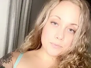 Sarajane19  live sex cam