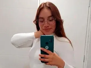 Camila_Voss  live sex cam