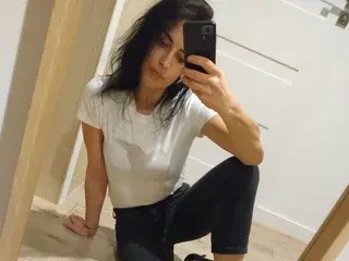 Celeste_Summer  live sex cam