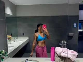 ExoticArya  live sex cam