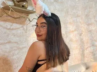 Lizzi_Carter  live sex cam