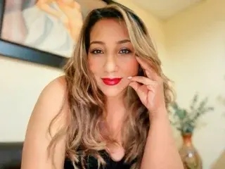 BethJade  live sex cam