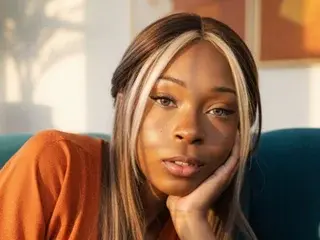 AmberCreed  live sex cam