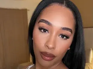 Heyjezelle  live sex cam