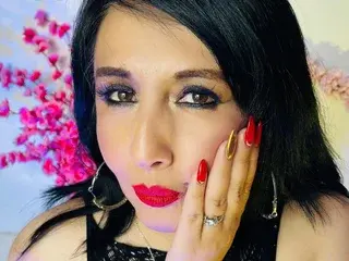 AgathaLeon28  live sex cam