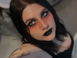 GothSuccubusBabe  live sex cam