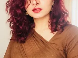 PriyaMoon18  live sex cam