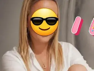 BlondeGoddess42  live sex cam