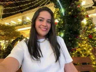 DiosaGrecia18  live sex cam